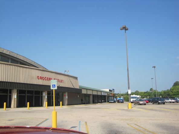 Normandale Shopping Mall / Opportunity Zone: 500-634 East Patton Avenue, Montgomery, AL 36111